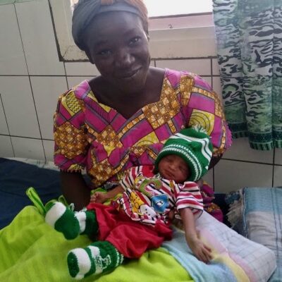 Mum and baby at Guinebor II Hospital in Chad