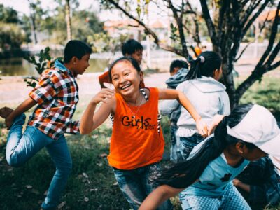 mi-pham-xtd3zYWxEs4-unsplash Hold a garden party with fun games for Challenge 20